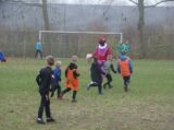 Voetbalpieten bezoeken training S.K.N.W.K. JO9-1 en JO7-1 op zaterdag 4 december 2021 (41/75)